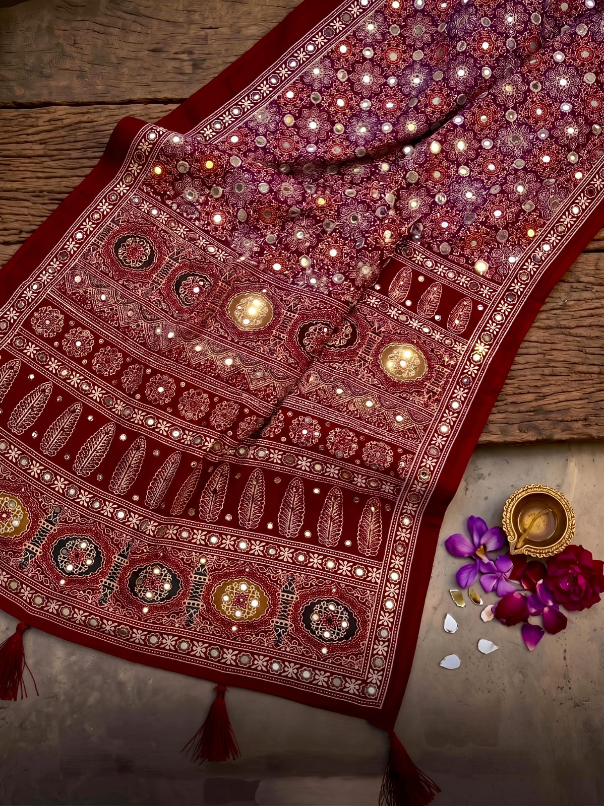 Soft Crepe Silk with Beautiful Ajarkh Print in Saree-LH001