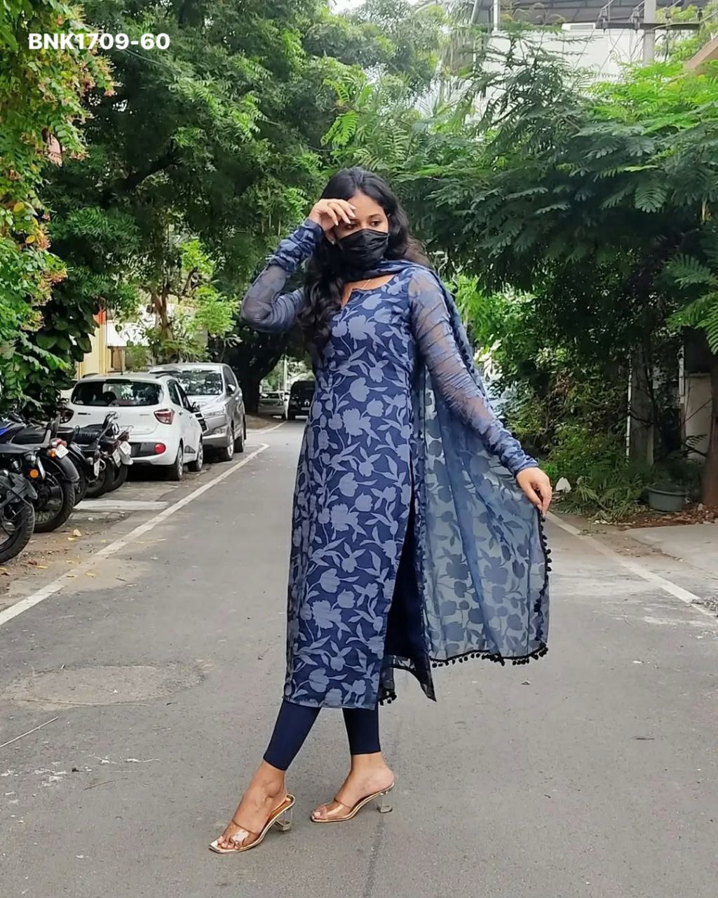 Geourgett Kurti - BNK1709