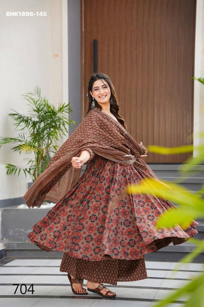 MNK1896 Pure Maslin Kurti Pant Dupatta Digital Printed Silk Designer Set Sizes XS‑6XL