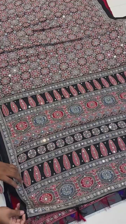 Soft Crepe Silk with Beautiful Ajarkh Print in Saree-LH001